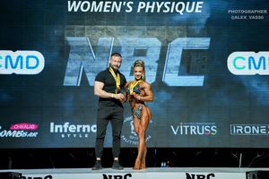 WOMEN'S PHYSIQUE